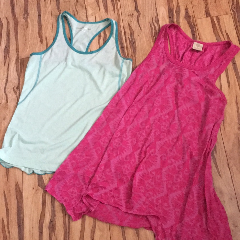 🌵Bundle of athletic tops